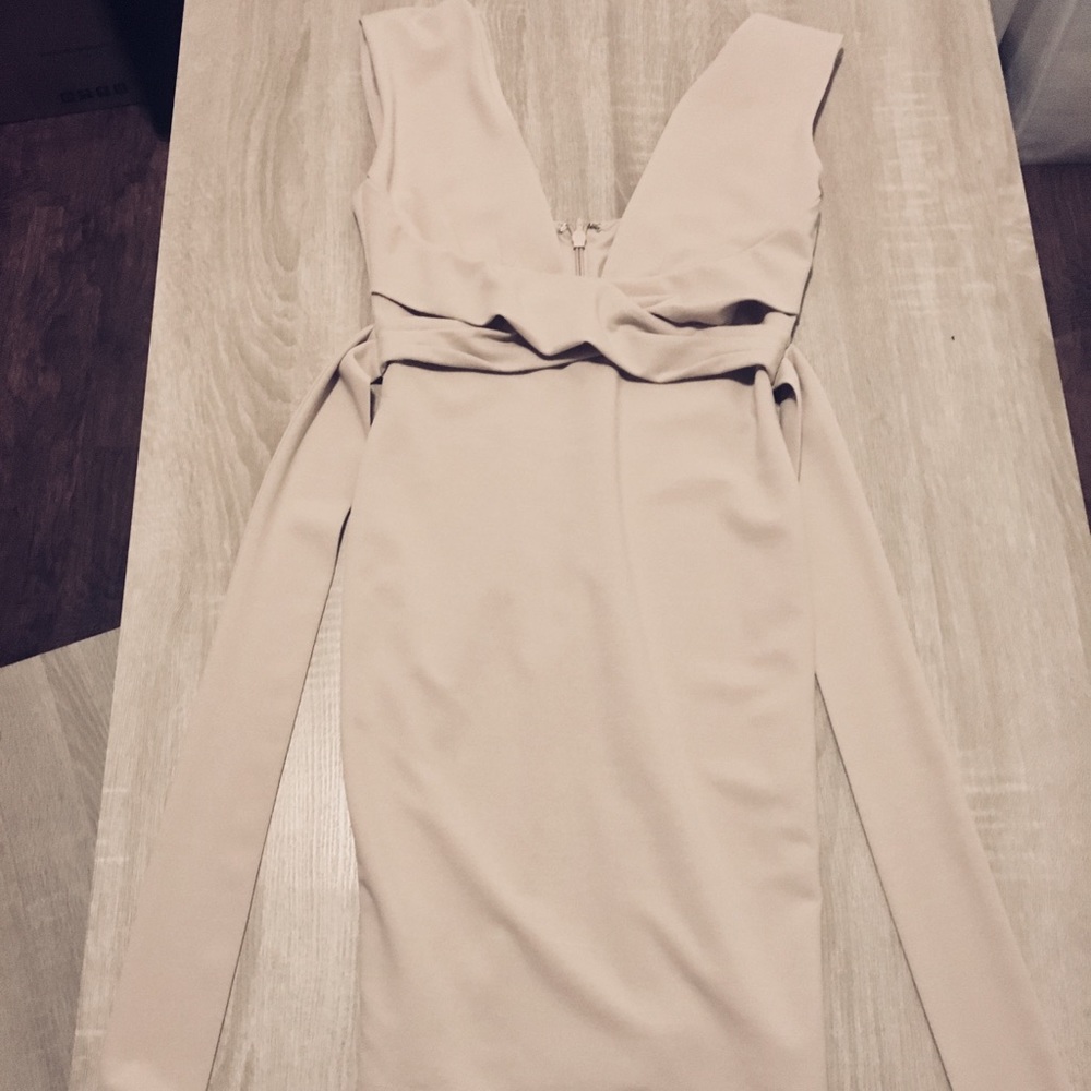 Lulu’s Bodycon Dress NEVER WORN